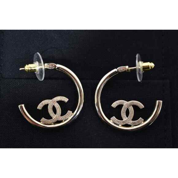 Chanel 22P Gold Metal Interlocking CC Logo Dangle Drop Statement Hoop Earrings - Picture 11 of 11